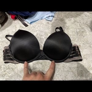 VS bombshell bra 34A